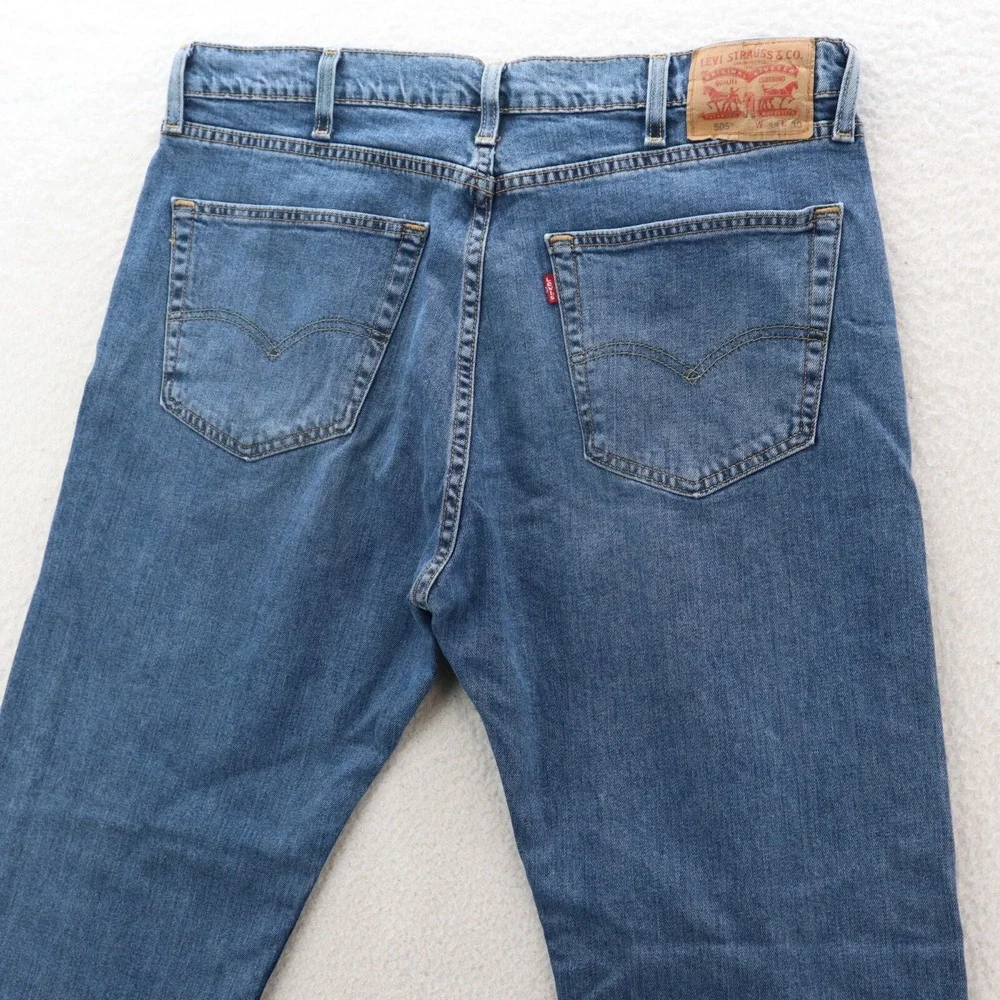 Levi's 505 Jeans Men 38x30 Blue Straight Leg Med Wash Regular Fit Denim American